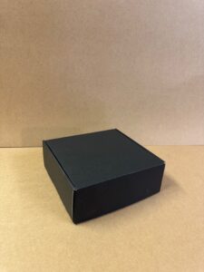 Gjafakassi 218x210x80mm Svartur